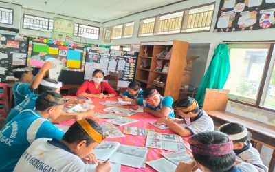 Pemanfaatan Koleksi Koran dan Majalah dalam Proses Pembelajaran